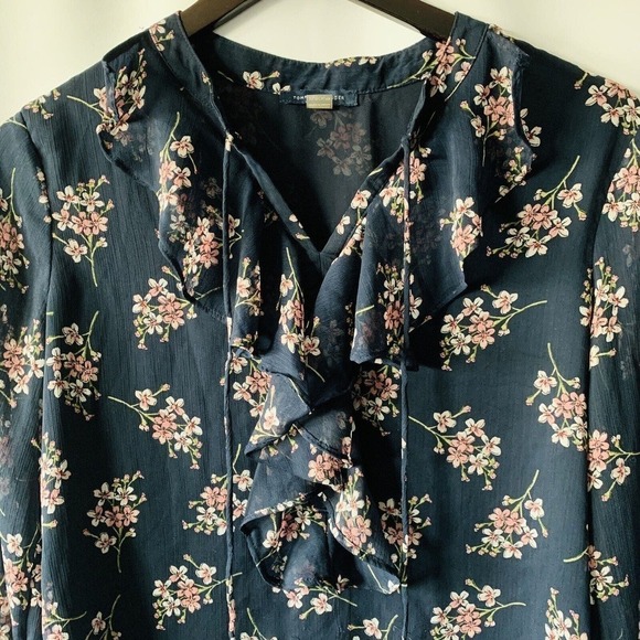 Tommy Hilfiger Women’s Long Sleeve Ruffled Front Floral Print Top Blouse Size S - Picture 2 of 12